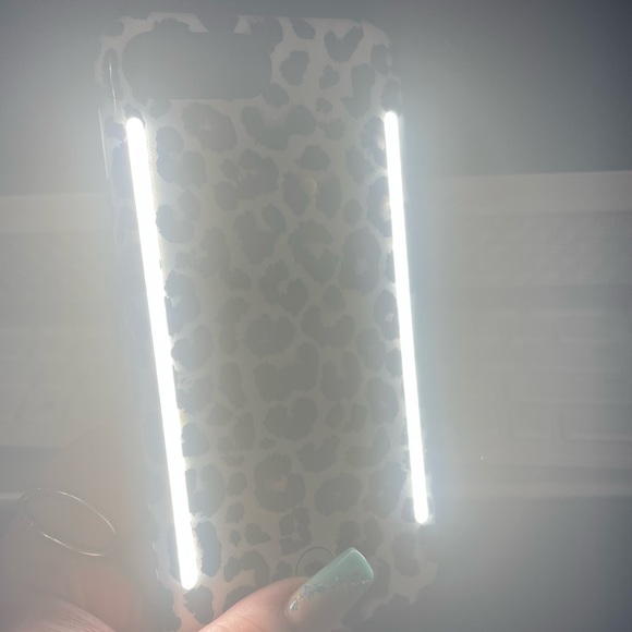 ✨🌟 Leopard Print LUMEE case for iPhone 6+ , 7+ , 8+ 🌟✨ - Picture 5 of 9
